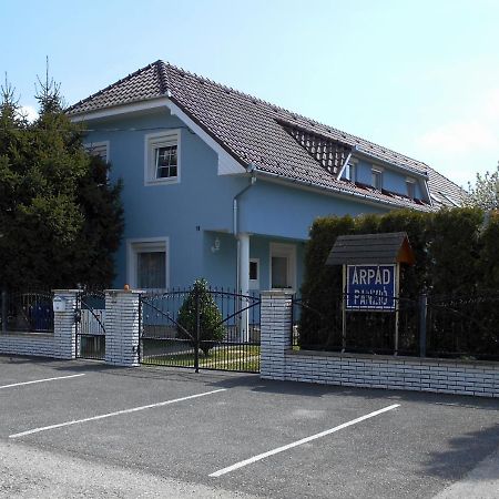 Arpad Panzio Bed & Breakfast Győr Exterior foto